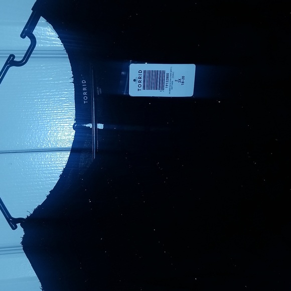 Torrid top - Picture 2 of 7